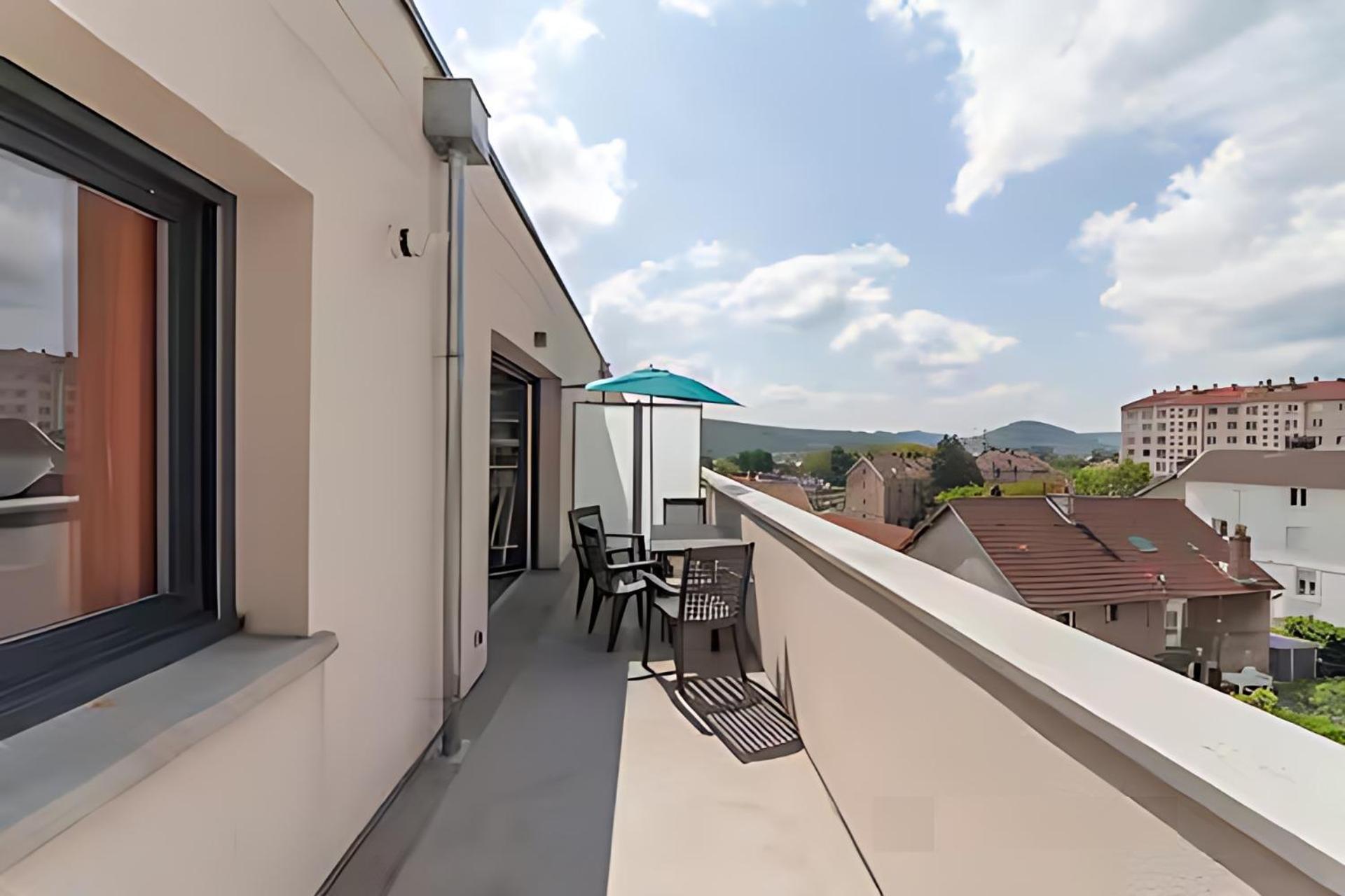 L'Esplanade Apartment Безансон Екстериор снимка